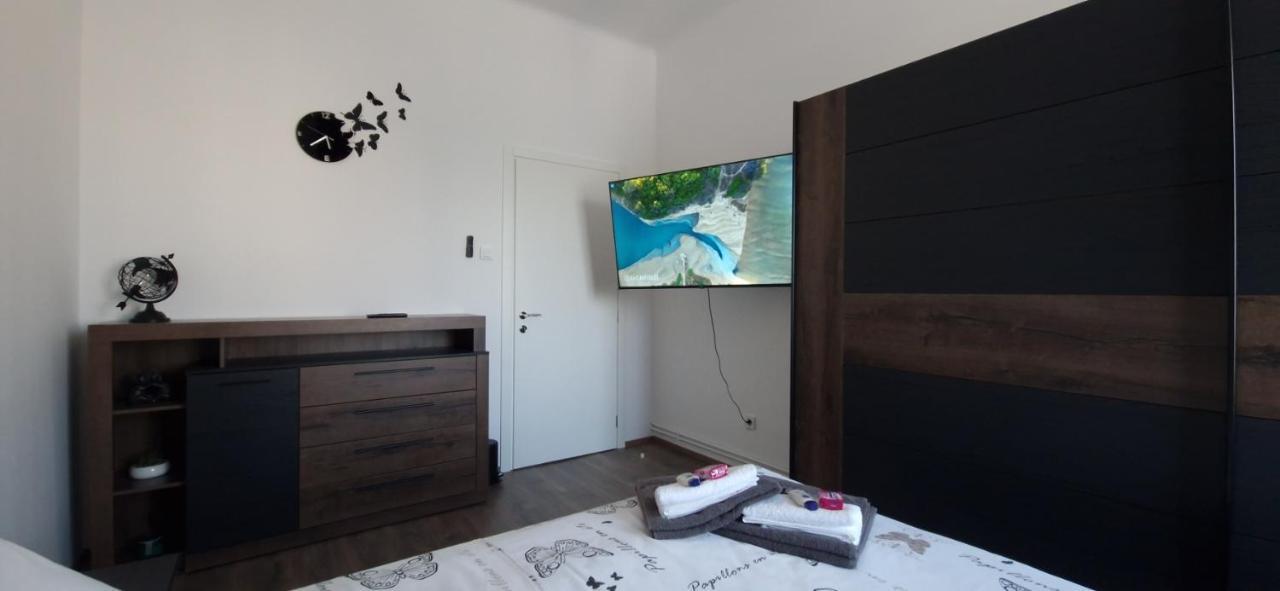 Mc Centar Apartman Apartment พูลา ภายนอก รูปภาพ